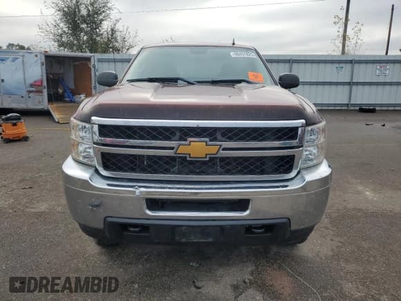 ✅ 2014 Chevrolet Silverado 2500HD LT • VIN: 1GC1KXCGXEF171200 • Лот: 90451825. Опубликован ранее на Copart с пробегом 87 697 миль. Бесплатный доступ к архиву аукционных продаж из США и подробный отчёт об истории автомобиля на DreamBid. Изображение 5.