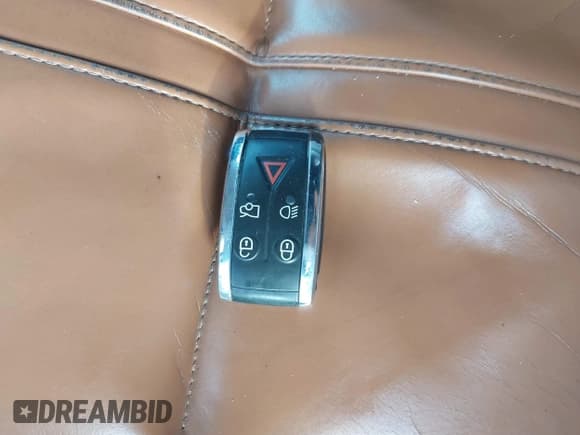 ✅ 2014 Jaguar XK XKR • VIN: SAJWA4DC7EMB52199 • Lot: 41191119. Listed on IAAI with 90,585 mi. Free auction sales archive from the USA and detailed vehicle history report at DreamBid. Image 11.