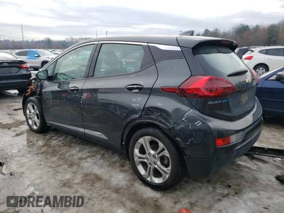 2017 Chevrolet Bolt EV LT z VIN 1G1FW6S09H4182268, wystawiony jako Copart lot #39957144 z przebiegiem 61 034 mil mil oraz . Historia ofert i sprzedaży dostępna na DreamBid. Obrazek 2.