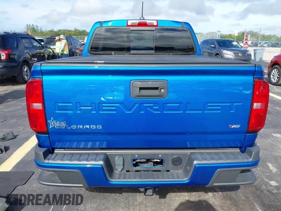 ✅ 2021 Chevrolet Colorado 2WD LT • VIN: 1GCGSCEN4M1290631 • Lot: 43216260. Wystawiony na IAAI z przebiegiem 28 109 mil. Bezpłatny archiwum sprzedaży aukcyjnych z USA i szczegółowy raport historii pojazdu na DreamBid. Zdjęcie 17.