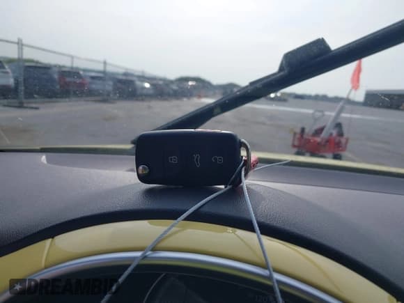 ✅ 2013 Volkswagen Beetle 2.5L • VIN: 3VWHX7AT0DM603661 • Lot: 42464030. Listed on IAAI with 95,159 mi. Free auction sales archive from the USA and detailed vehicle history report at DreamBid. Image 11.