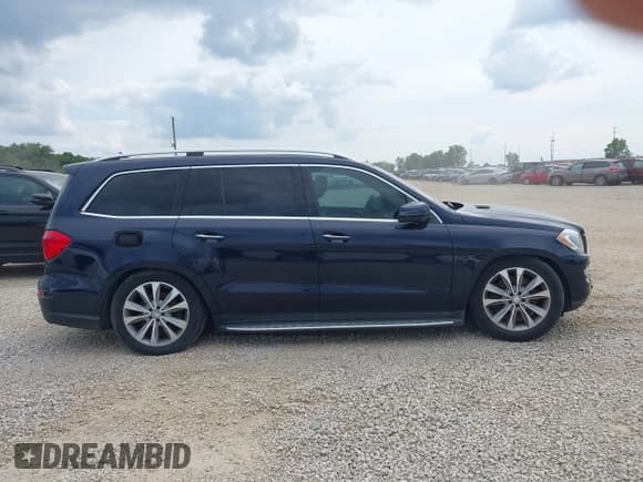 ✅ 2013 Mercedes-Benz GL 450 • VIN: 4JGDF7CE2DA265742 • Лот: 42888540. Опубликован ранее на IAAI с пробегом 111 671 миль. Бесплатный доступ к архиву аукционных продаж из США и подробный отчёт об истории автомобиля на DreamBid. Изображение 13.