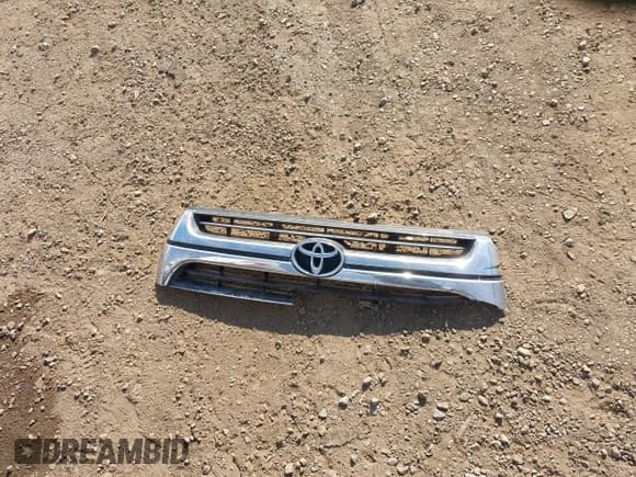 ✅ 2001 Toyota 4Runner SR5 • VIN: JT3GN86R910216939 • Lot: 43686909. Listed on IAAI with Not provided. Free auction sales archive from the USA and detailed vehicle history report at DreamBid. Image 12.