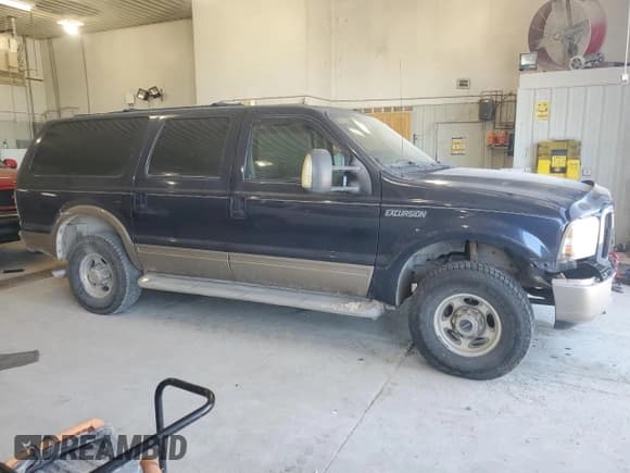 ✅ 2005 Ford Excursion Eddie Bauer • VIN: 1FMSU45P05ED40748 • Лот: 55060805. Опубликован ранее на Copart с пробегом 286 908 миль. Бесплатный доступ к архиву аукционных продаж из США и подробный отчёт об истории автомобиля на DreamBid. Изображение 4.