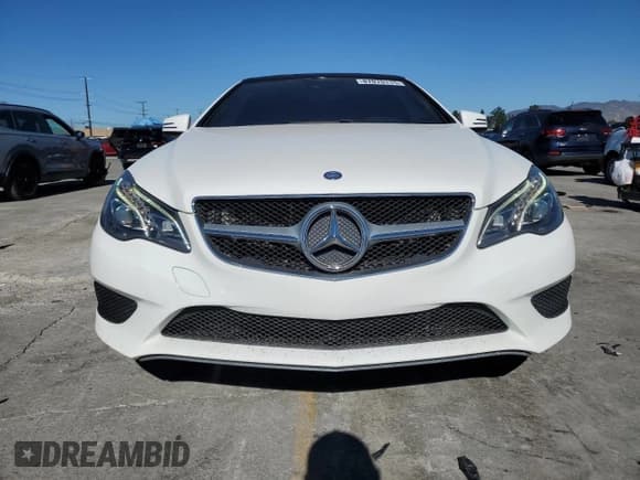 ✅ 2016 Mercedes-Benz E 400 • VIN: WDDKK6FF0GF319705 • Lot: 87070115. Listed on Copart with 49,952 mi. Free auction sales archive from the USA and detailed vehicle history report at DreamBid. Image 5.