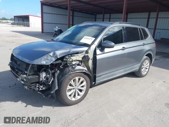 ✅ 2020 Volkswagen Tiguan S • VIN: 3VV1B7AX9LM117808 • Lot: 43415271. Listed on IAAI with 37,799 mi. Free auction sales archive from the USA and detailed vehicle history report at DreamBid. Image 2.