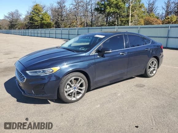 ✅ 2020 Ford Fusion SEL • VIN: 3FA6P0CD6LR142271 • Лот: 82195715. Опубликован ранее на Copart с пробегом 70 680 миль. Бесплатный доступ к архиву аукционных продаж из США и подробный отчёт об истории автомобиля на DreamBid. Изображение 1.