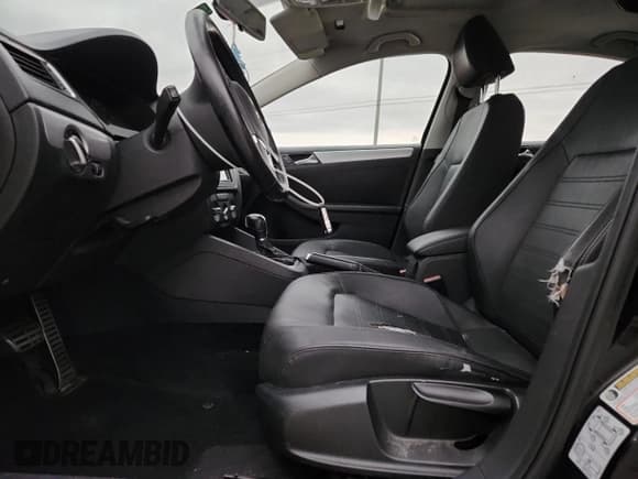 ✅ 2011 Volkswagen Jetta SEL • VIN: 3VWLX7AJ6BM307338 • Lot: 93452115. Listed on Copart with 201,347 mi. Free auction sales archive from the USA and detailed vehicle history report at DreamBid. Image 7.