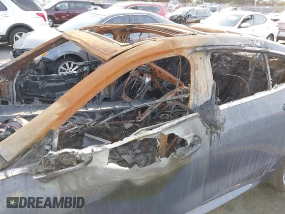 ✅ 2023 BMW 8 Series ALPINA B8 xDrive • VIN: WBAGX0C17PCL04950 • Лот: 42730234. Опубликован ранее на IAAI с пробегом Не указан. Бесплатный доступ к архиву аукционных продаж из США и подробный отчёт об истории автомобиля на DreamBid. Изображение 6.