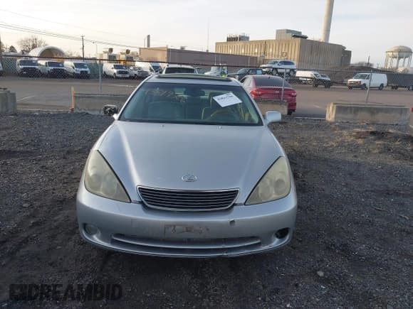 ✅ 2005 Lexus ES 350 • VIN: JTHBA30G555103993 • Lot: 43819706. Wystawiony na IAAI z przebiegiem 162 871 mil. Bezpłatny archiwum sprzedaży aukcyjnych z USA i szczegółowy raport historii pojazdu na DreamBid. Zdjęcie 6.