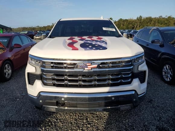 ✅ 2024 Chevrolet Silverado 1500 LTZ • VIN: 2GCPAEED2R1183522 • Lot: 74890724. Wystawiony na Copart z przebiegiem Nie podano. Bezpłatny archiwum sprzedaży aukcyjnych z USA i szczegółowy raport historii pojazdu na DreamBid. Zdjęcie 5.