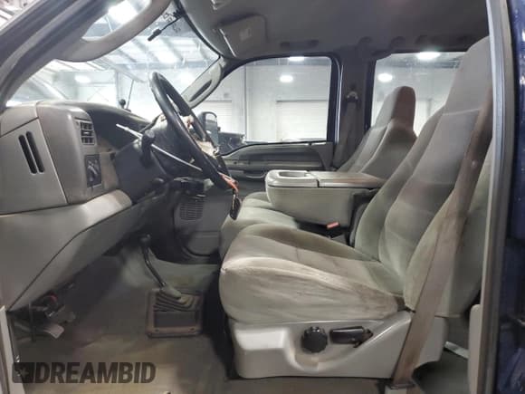 ✅ 2004 Ford F-250 XL • VIN: 1FTNW21L84EA39677 • Lot: 58946275. Listed on Copart with 177,144 mi. Free auction sales archive from the USA and detailed vehicle history report at DreamBid. Image 7.