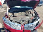 ✅ 2013 Lincoln MKZ • VIN: 3LN6L2G92DR813830 • Lot: 43419764. Wystawiony na IAAI z przebiegiem 123 578 mil. Bezpłatny archiwum sprzedaży aukcyjnych z USA i szczegółowy raport historii pojazdu na DreamBid. Zdjęcie 10.