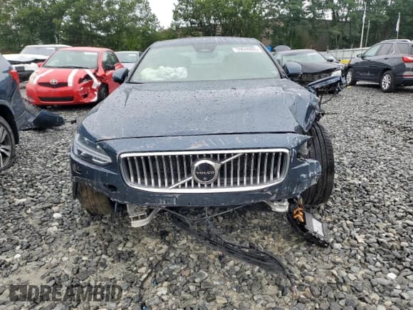 ✅ 2022 Volvo S90 • VIN: LVY062ML8NP269871 • Lot: 69048885. Wystawiony na Copart z przebiegiem 16 453 mil. Bezpłatny archiwum sprzedaży aukcyjnych z USA i szczegółowy raport historii pojazdu na DreamBid. Zdjęcie 5.