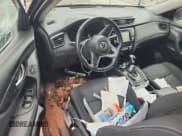 ✅ 2020 Nissan Rogue SV • VIN: KNMAT2MT5LP541102 • Lot: 84227305. Wystawiony na Copart z przebiegiem 102 155 mil. Bezpłatny archiwum sprzedaży aukcyjnych z USA i szczegółowy raport historii pojazdu na DreamBid. Zdjęcie 8.