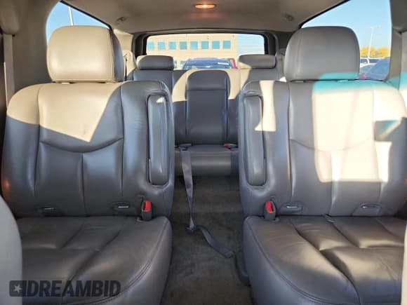 ✅ 2003 Chevrolet Suburban Z71 • VIN: 3GNFK16Z53G311687 • Lot: 89862525. Listed on Copart with 322,892 mi. Free auction sales archive from the USA and detailed vehicle history report at DreamBid. Image 10.