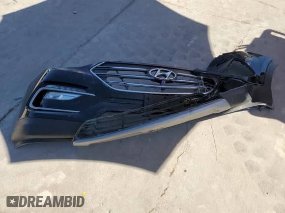 ✅ 2017 Hyundai Santa Fe 2.4L • VIN: 5NMZU3LB3HH041633 • Лот: 49887334. Опубликован ранее на Copart с пробегом 60 140 миль. Бесплатный доступ к архиву аукционных продаж из США и подробный отчёт об истории автомобиля на DreamBid. Изображение 12.