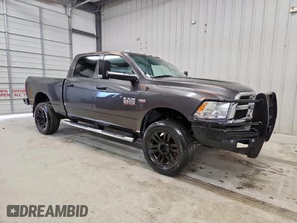 ✅ 2017 Ram 2500 Tradesman • VIN: 3C6UR5CJ1HG702447 • Lot: 71406845. Listed on Copart with 126,646 mi. Free auction sales archive from the USA and detailed vehicle history report at DreamBid. Image 4.