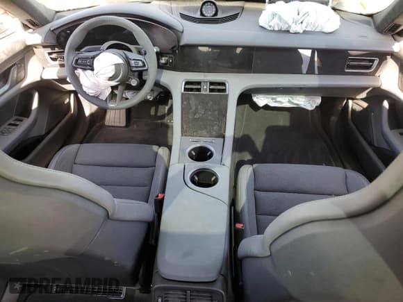 ✅ 2023 Porsche Taycan Turbo • VIN: WP0AC2Y13PSA52227 • Лот: 77098703. Опубликован ранее на Copart с пробегом Не указан. Бесплатный доступ к архиву аукционных продаж из США и подробный отчёт об истории автомобиля на DreamBid. Изображение 8.