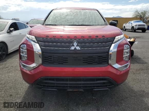 ✅ 2023 Mitsubishi Outlander SE • VIN: JA4J3UA8XPZ019307 • Лот: 85000585. Опубликован ранее на Copart с пробегом 13 639 миль. Бесплатный доступ к архиву аукционных продаж из США и подробный отчёт об истории автомобиля на DreamBid. Изображение 5.