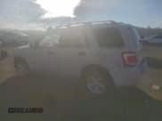 ✅ 2009 Ford Escape Hybrid • VIN: 1FMCU49349KB28289 • Лот: 92949435. Опубликован ранее на Copart с пробегом 237 454 миль. Бесплатный доступ к архиву аукционных продаж из США и подробный отчёт об истории автомобиля на DreamBid. Изображение 2.