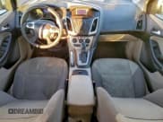 ✅ 2013 Ford Focus SE • VIN: 1FADP3K29DL104753 • Lot: 94270925. Wystawiony na Copart z przebiegiem 165 719 mil. Bezpłatny archiwum sprzedaży aukcyjnych z USA i szczegółowy raport historii pojazdu na DreamBid. Zdjęcie 8.