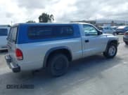 ✅ 2002 Dodge Dakota • VIN: 1B7FL16X62S537717 • Lot: 42261629. Wystawiony na IAAI z przebiegiem Nie podano. Bezpłatny archiwum sprzedaży aukcyjnych z USA i szczegółowy raport historii pojazdu na DreamBid. Zdjęcie 4.