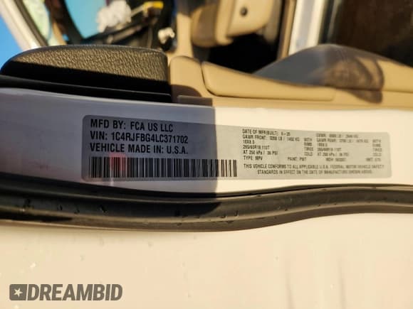 ✅ 2020 Jeep Grand Cherokee Limited • VIN: 1C4RJFBG4LC371702 • Lot: 92437295. Listed on Copart with 77,881 mi. Free auction sales archive from the USA and detailed vehicle history report at DreamBid. Image 13.