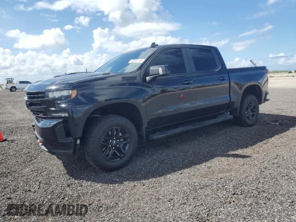 ✅ 2022 Chevrolet Silverado 1500 LT Trail Boss • VIN: 3GCUYFETXNG138938 • Лот: 85853145. Опубликован ранее на Copart с пробегом 67 416 миль. Бесплатный доступ к архиву аукционных продаж из США и подробный отчёт об истории автомобиля на DreamBid. Изображение 1.