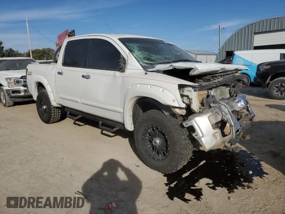 ✅ 2004 Nissan Titan SE • VIN: 1N6AA07B64N565786 • Lot: 82687485. Listed on Copart with 184,915 mi. Free auction sales archive from the USA and detailed vehicle history report at DreamBid. Image 4.