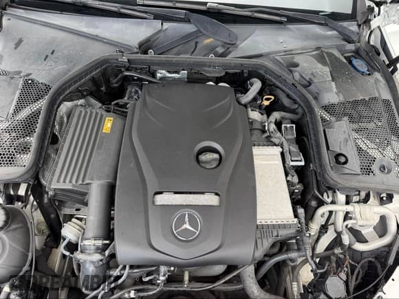 ✅ 2018 Mercedes-Benz C 300 • VIN: WDDWK4JB7JF621901 • Lot: 43612727. Wystawiony na IAAI z przebiegiem 90 324 mil. Bezpłatny archiwum sprzedaży aukcyjnych z USA i szczegółowy raport historii pojazdu na DreamBid. Zdjęcie 10.