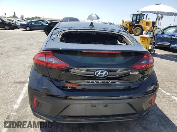 2018 Hyundai Ioniq SEL с VIN KMHC75LCXJU091134, выставлен на аукционе Copart как лот 69488804 с пробегом Не указан миль и Списание • Salvage title. История ставок и продаж доступна на DreamBid. Изображение 6.