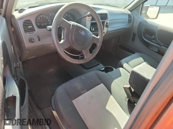 ✅ 2006 Ford Ranger XL • VIN: 1FTYR14D56PA52865 • Lot: 69153925. Wystawiony na Copart z przebiegiem 122 293 mil. Bezpłatny archiwum sprzedaży aukcyjnych z USA i szczegółowy raport historii pojazdu na DreamBid. Zdjęcie 8.