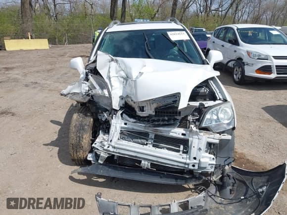 ✅ 2013 Chevrolet Captiva Sport LT • VIN: 3GNAL3EKXDS613580 • Lot: 42024623. Wystawiony na IAAI z przebiegiem 81 787 mil. Bezpłatny archiwum sprzedaży aukcyjnych z USA i szczegółowy raport historii pojazdu na DreamBid. Zdjęcie 12.