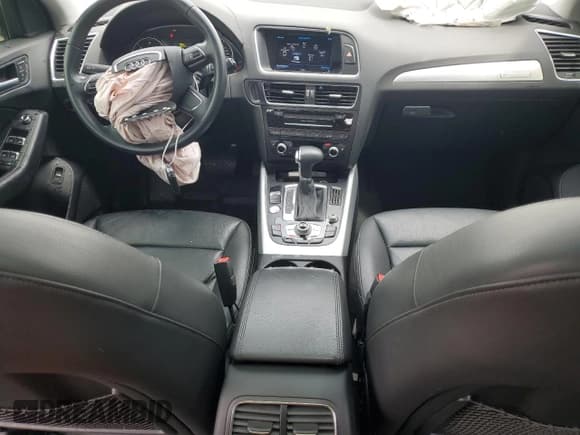 ✅ 2015 Audi Q5 • VIN: WA1CMCFP2FA115557 • Lot: 56045744. Wystawiony na Copart z przebiegiem 93 870 mil. Bezpłatny archiwum sprzedaży aukcyjnych z USA i szczegółowy raport historii pojazdu na DreamBid. Zdjęcie 8.