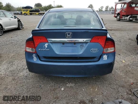 ✅ 2009 Honda Civic DX-G • VIN: 2HGFA16489H005206 • Lot: 71698015. Wystawiony na Copart z przebiegiem 333 195 mil. Bezpłatny archiwum sprzedaży aukcyjnych z USA i szczegółowy raport historii pojazdu na DreamBid. Zdjęcie 6.