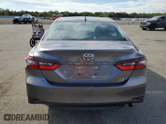 2023 Toyota Camry LE z VIN 4T1C11BK6PU073631, wystawiony jako Copart lot #85548065 z przebiegiem 15 060 mil mil oraz Szkoda całkowita • Salvage title. Historia ofert i sprzedaży dostępna na DreamBid. Obrazek 6.