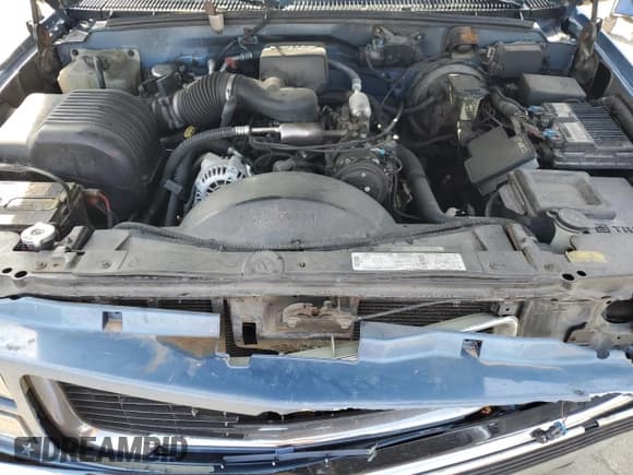 ✅ 1997 GMC Suburban • VIN: 1GKFK16R7VJ707618 • Lot: 49882035. Wystawiony na Copart z przebiegiem 317 771 mil. Bezpłatny archiwum sprzedaży aukcyjnych z USA i szczegółowy raport historii pojazdu na DreamBid. Zdjęcie 13.