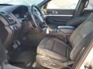 ✅ 2017 Ford Explorer XLT • VIN: 1FM5K8DH7HGA96559 • Lot: 92785215. Wystawiony na Copart z przebiegiem Nie podano. Bezpłatny archiwum sprzedaży aukcyjnych z USA i szczegółowy raport historii pojazdu na DreamBid. Zdjęcie 7.