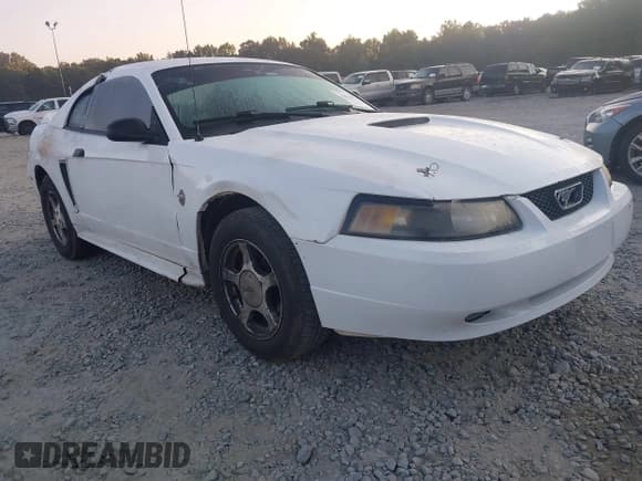 ✅ 1999 Ford Mustang • VIN: 1FAFP4048XF111103 • Lot: 43014774. Wystawiony na IAAI z przebiegiem Nie podano. Bezpłatny archiwum sprzedaży aukcyjnych z USA i szczegółowy raport historii pojazdu na DreamBid. Zdjęcie 1.