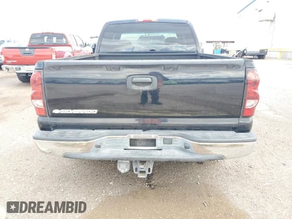 ✅ 2007 Chevrolet Silverado 1500 LT1 • VIN: 1GCEC19T97Z116027 • Лот: 48741155. Опубликован ранее на Copart с пробегом 163 533 миль. Бесплатный доступ к архиву аукционных продаж из США и подробный отчёт об истории автомобиля на DreamBid. Изображение 6.