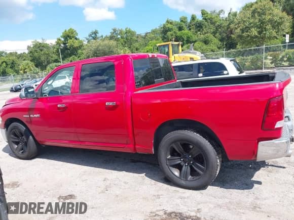 2010 Dodge 1500 Laramie с VIN 1D7RB1CT2AS145209, выставлен на аукционе IAAI как лот 43006619 с пробегом 212 051 миль миль и . История ставок и продаж доступна на DreamBid. Изображение 14.