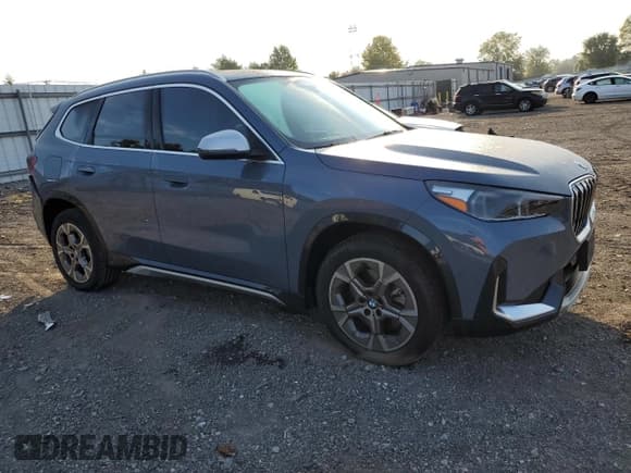 ✅ 2024 BMW X1 xDrive28i • VIN: WBX73EF07R5013308 • Лот: 81693645. Опубликован ранее на Copart с пробегом 8 373 миль. Бесплатный доступ к архиву аукционных продаж из США и подробный отчёт об истории автомобиля на DreamBid. Изображение 4.