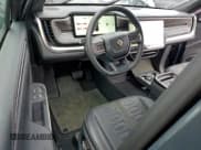 ✅ 2026 Rivian R1S Adventure • VIN: 7PDSGCBA3TN077621 • Lot: 93879425. Wystawiony na Copart z przebiegiem Nie podano. Bezpłatny archiwum sprzedaży aukcyjnych z USA i szczegółowy raport historii pojazdu na DreamBid. Zdjęcie 8.