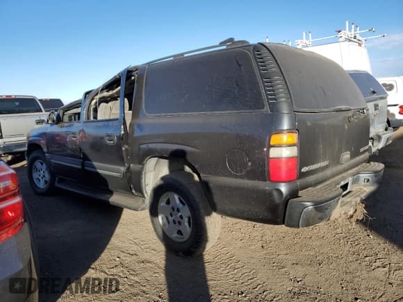 ✅ 2004 Chevrolet Suburban LT • VIN: 3GNEC16T74G202993 • Лот: 86900114. Опубликован ранее на Copart с пробегом Не указан. Бесплатный доступ к архиву аукционных продаж из США и подробный отчёт об истории автомобиля на DreamBid. Изображение 2.