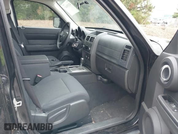 ✅ 2011 Dodge Nitro Heat • VIN: 1D4PU4GK8BW602617 • Lot: 42359467. Listed on IAAI with 91,118 mi. Free auction sales archive from the USA and detailed vehicle history report at DreamBid. Image 5.