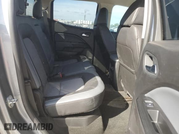 ✅ 2018 Chevrolet Colorado 4WD Z71 • VIN: 1GCGTDEN6J1288071 • Лот: 81923664. Опубликован ранее на Copart с пробегом 118 372 миль. Бесплатный доступ к архиву аукционных продаж из США и подробный отчёт об истории автомобиля на DreamBid. Изображение 10.