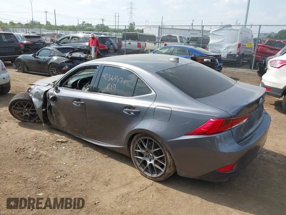 ✅ 2018 Lexus IS 300 • VIN: JTHBA1D23J5063488 • Lot: 42364471. Listed on IAAI with 149,804 mi. Free auction sales archive from the USA and detailed vehicle history report at DreamBid. Image 3.