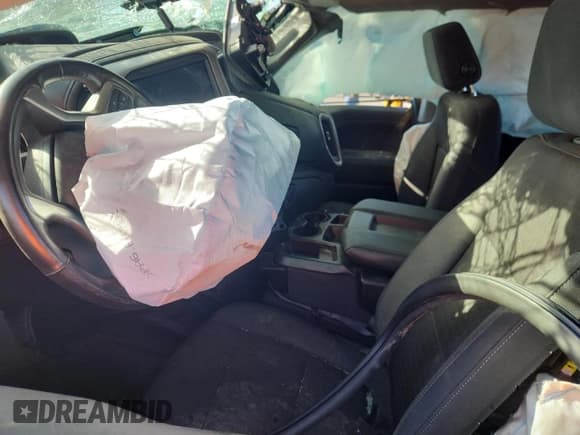 ✅ 2019 Chevrolet Silverado 1500 LT • VIN: 1GCPWCED1KZ256379 • Lot: 81959265. Wystawiony na Copart z przebiegiem Nie podano. Bezpłatny archiwum sprzedaży aukcyjnych z USA i szczegółowy raport historii pojazdu na DreamBid. Zdjęcie 7.