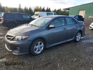 ✅ 2013 Toyota Corolla S • VIN: 2T1BU4EE5DC987473 • Lot: 89879415. Listed on Copart with 193,802 mi. Free auction sales archive from the USA and detailed vehicle history report at DreamBid. Image 1.